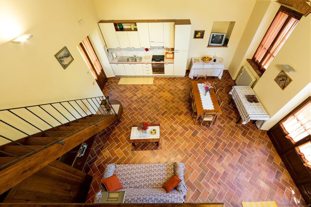 Casale Vacanze Il Granaio Cortona Szoba fotó